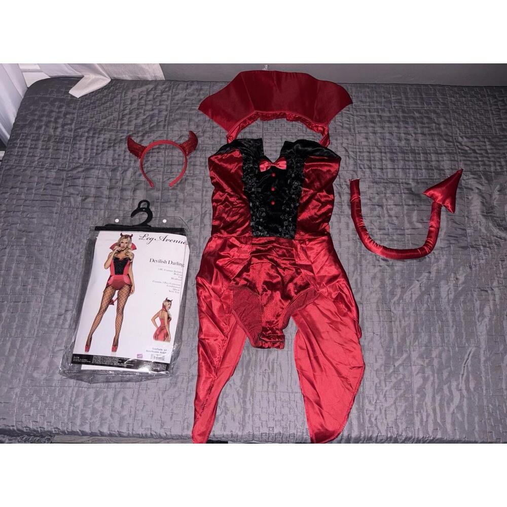 Leg avenue devilish darling 3pc costum size small, Devils Male mask included